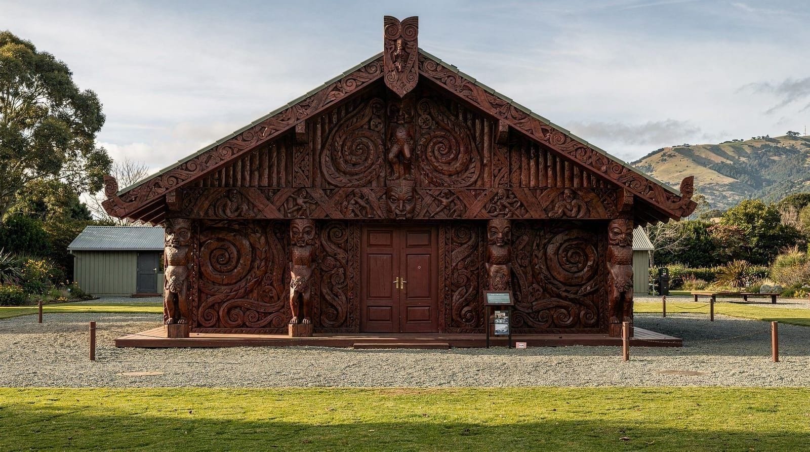 Waitangi Treaty Grounds: a complete visitor's guide — Visiting Waitangi Treaty Grounds: the history of New Zealand's founding document